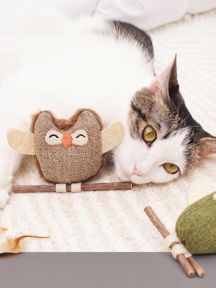 Matatabi cat toy set with catnip feathers and chew sticks - image 3